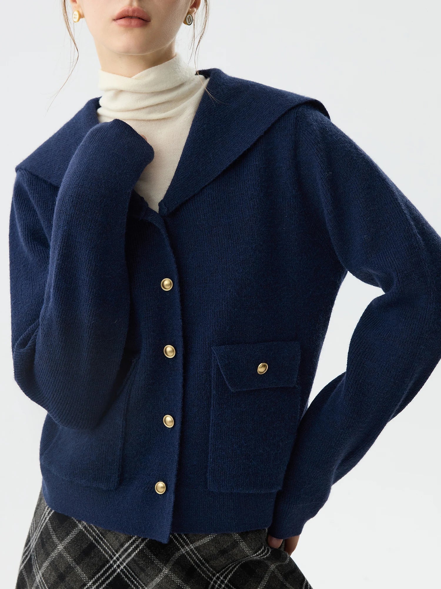 FSLE Office Lady College Style V-shaped Lapel Collar Knitted Sweater Inside 2024 Winter New Base Casual Sweater 24FS14309